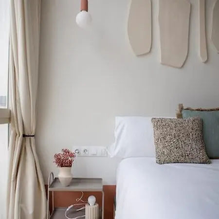 Con Terraza Junto A Ruzafa * バレンシア